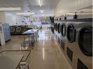 Top Miami Beach Laundromat | Dry Cleaning | Wash & Fold & Commercial Laundry