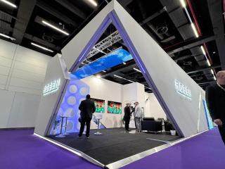 30×30 Trade Show Booth Rental - Flagship Presence, Built to Perform