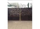 Tree of Life Metal Gate Design – Elegant Decorative Entrance Art