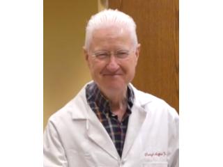 Dr. Moffett for Retinal Conditions and Vision Concerns