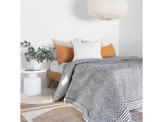 Buy Cotton Quilts Online for Everyday Bedroom Styling
